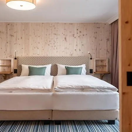 Erzherzog Johann Alpin Style Hotel - Adults Only 3* Schladming