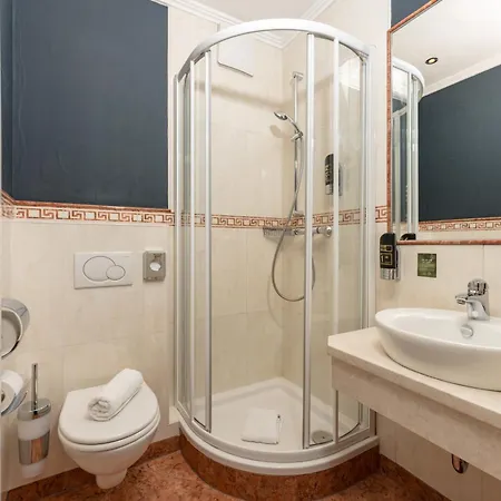 Erzherzog Johann Alpin Style - Adults Only Otel