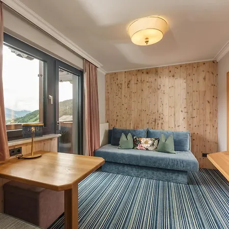 Erzherzog Johann Alpin Style - Adults Only מלון 4*