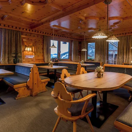 Erzherzog Johann Alpin Style - Adults Only 호텔