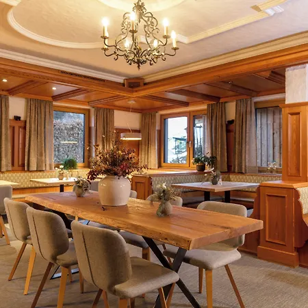 فندق Erzherzog Johann Alpin Style - Adults Only